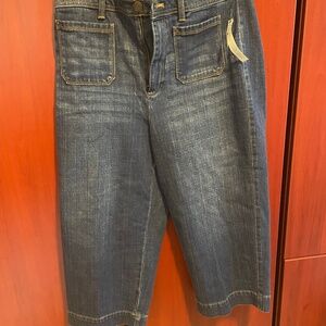 . CROP  WIDE LEG JEANS. NEW